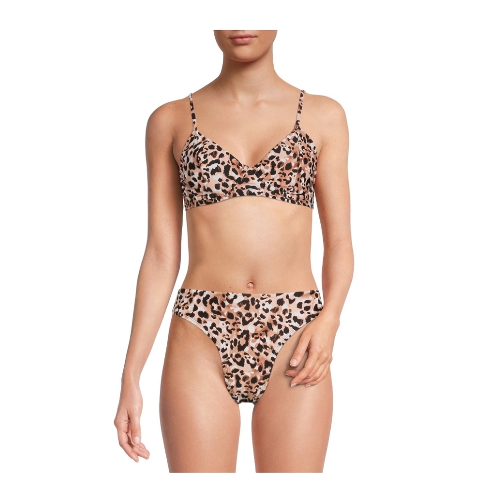 NWT Printed Ruched Back Low Rise Bottom..